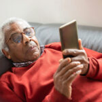 Best Mobile Phones for Elderly with Hearing Problems: Top Picks for Seniors